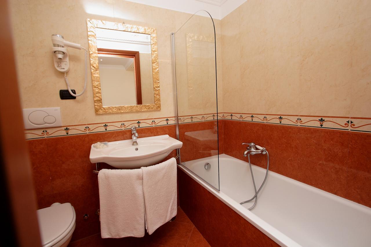 Guest House Galaxy Rome Exterior photo